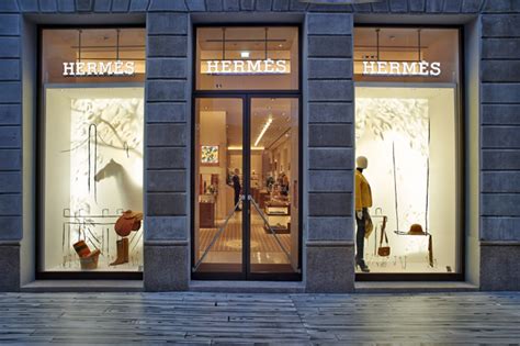 hermes via montenapoleone 12|Hermes New Flagship Store in Via Montenapoleone.